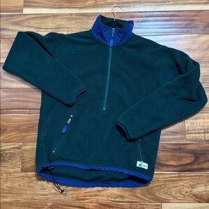 MEC vintage 1/2 zip pullover fleece with kangaroo pocket polartec